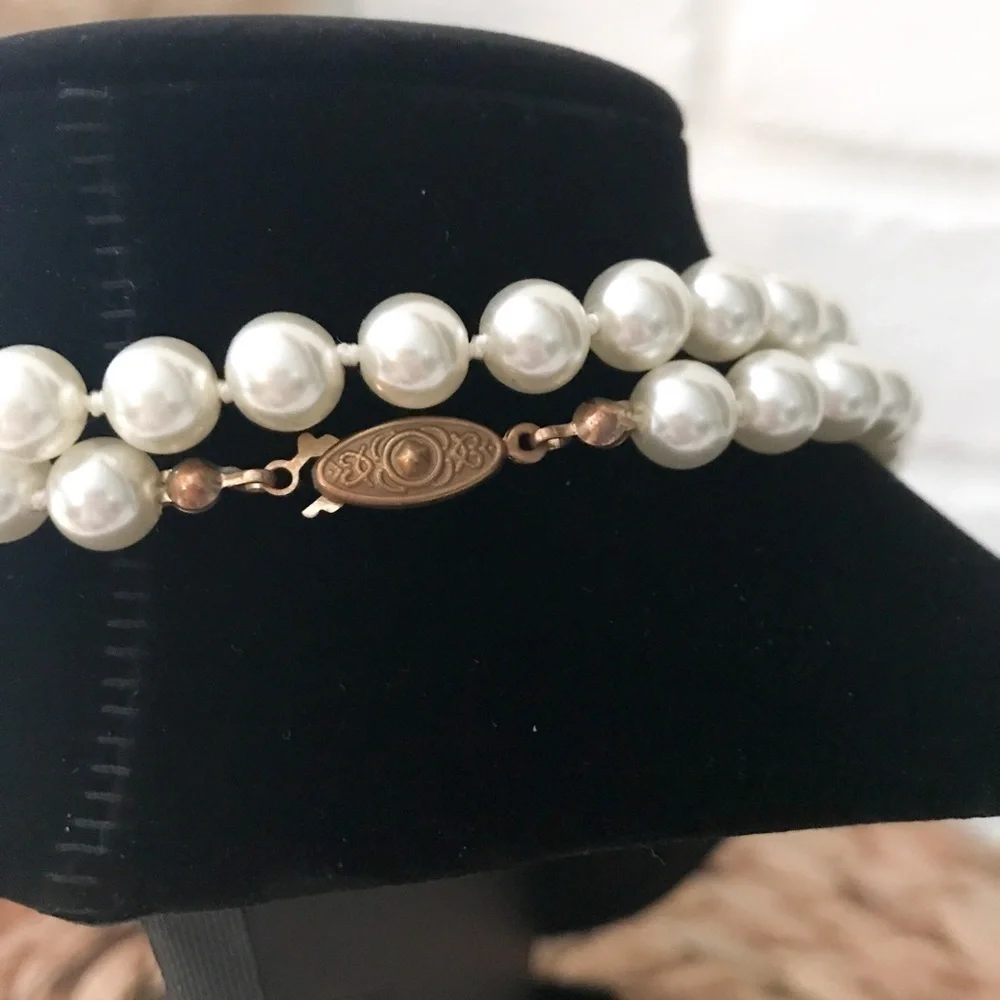 Vintage Faux Pearl Necklace​​​​​​​​​​